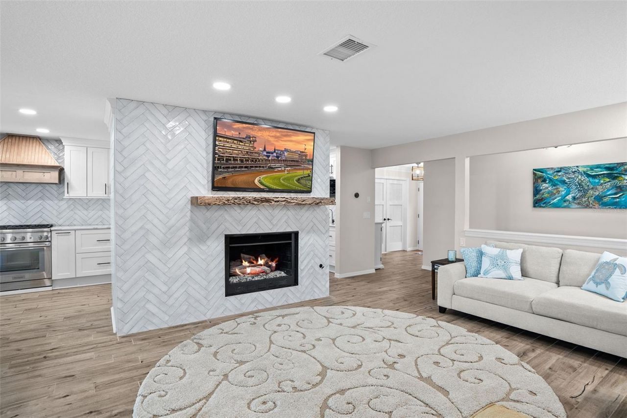 5791 Westshore Drive, New Port Richey, FL 34652 Photo