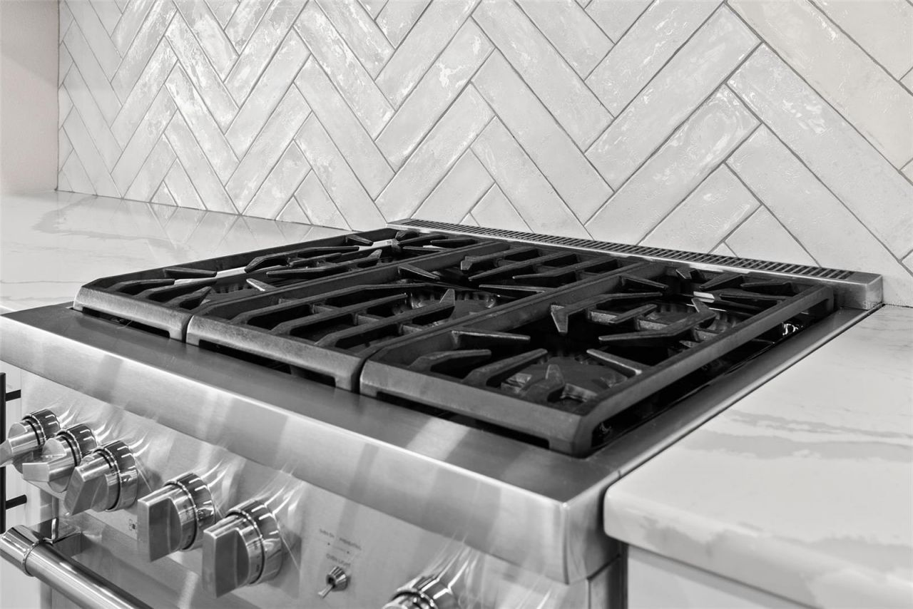 5791 Westshore Drive, New Port Richey, FL 34652 Photo