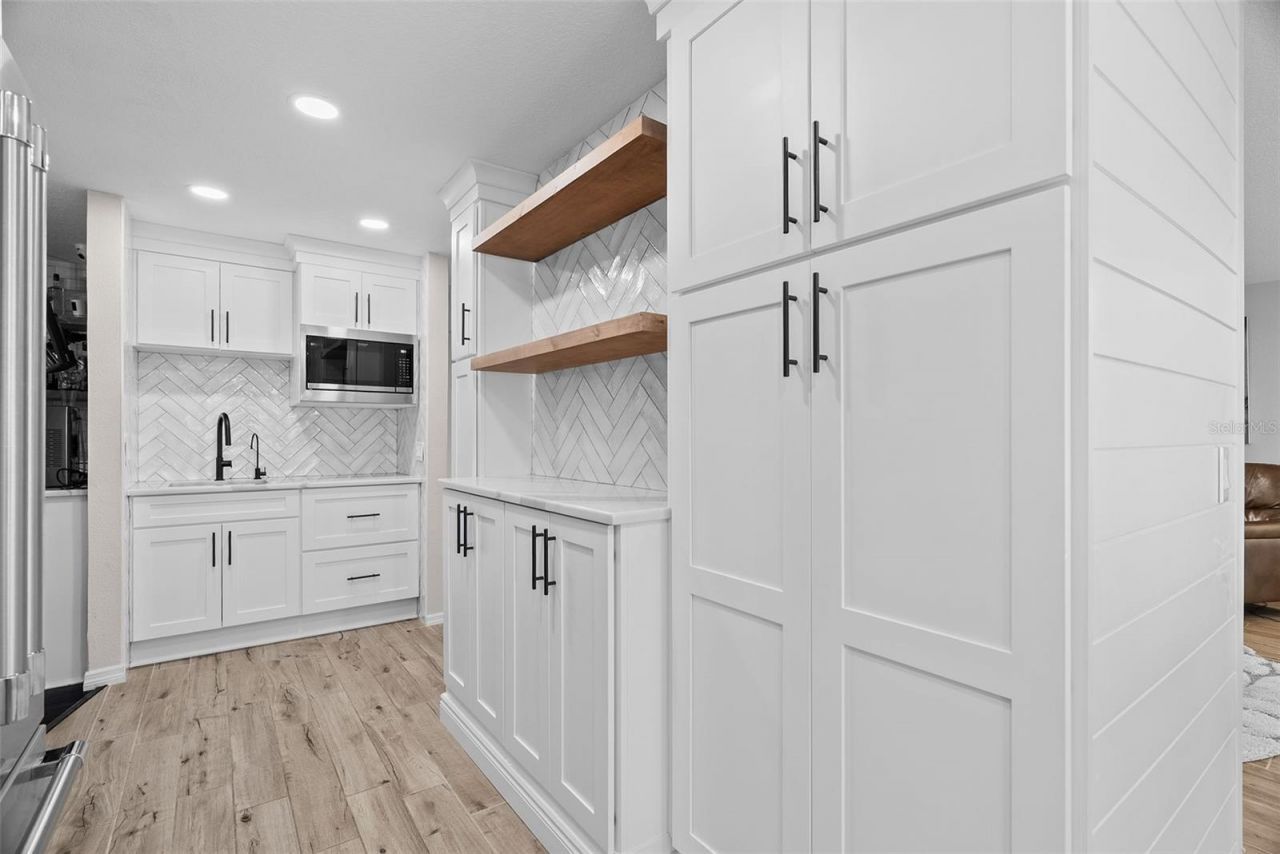 5791 Westshore Drive, New Port Richey, FL 34652 Photo