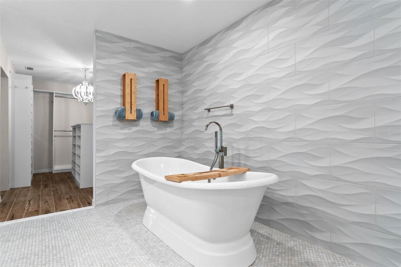 5791 Westshore Drive, New Port Richey, FL 34652 Photo