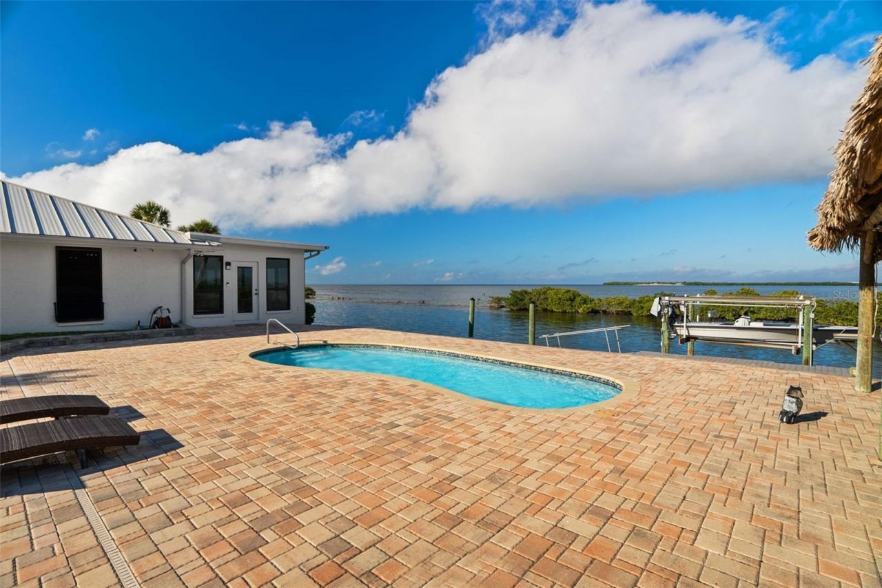 5791 Westshore Drive, New Port Richey, FL 34652 Photo