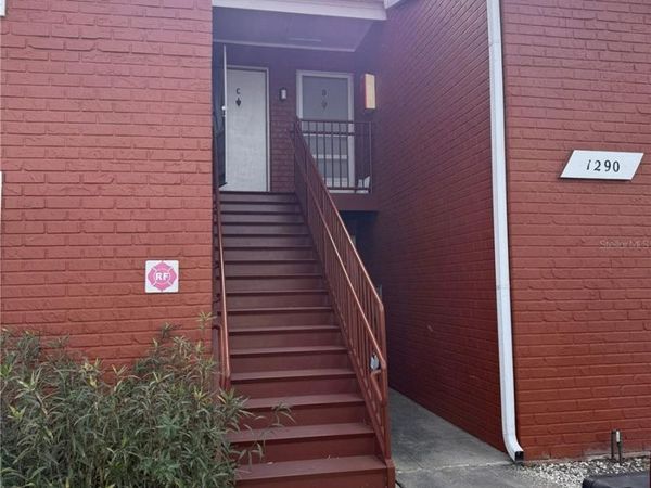 1290 83RD AVENUE N, Unit D, ST PETERSBURG, FL 33702