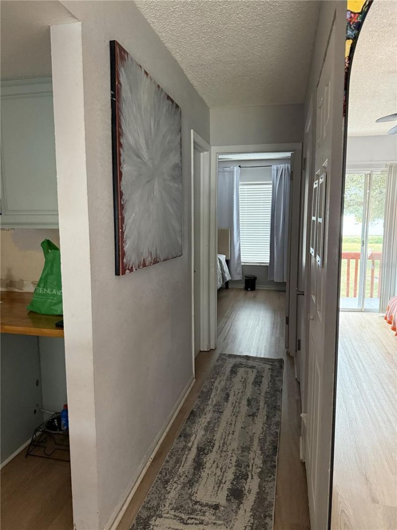 1290 83rd Avenue N, Unit D, Saint Petersburg, FL 33702 Photo