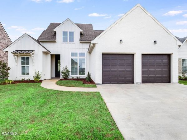 106 Amsterdam Avenue, Youngsville, LA 70592