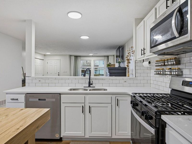 7502 Canal Highlands Boulevard, Canal Winchester, OH 43110 Photo 22