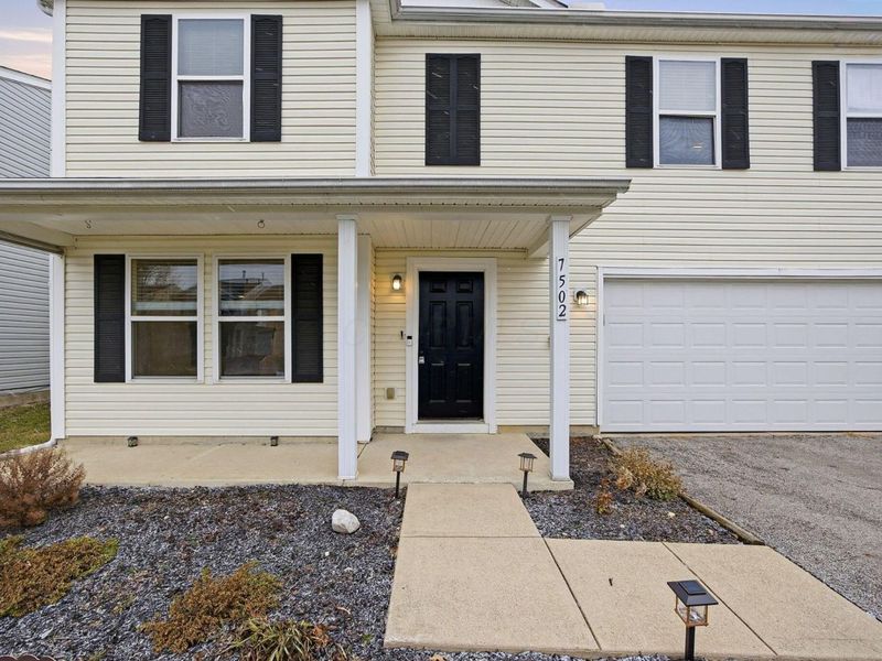 7502 Canal Highlands Boulevard, Canal Winchester, OH 43110 Photo 3