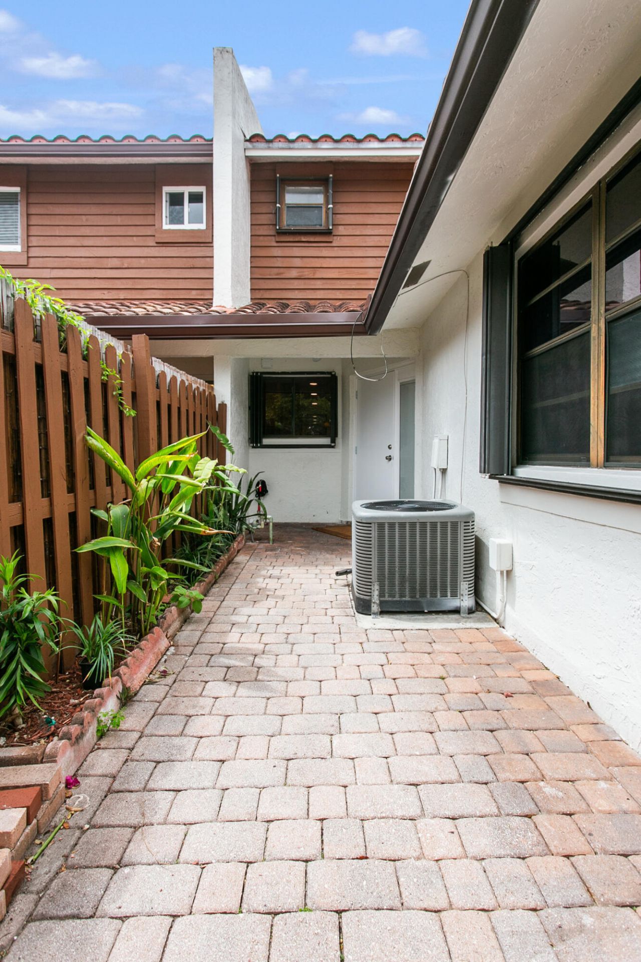 2522 NE 9th Street, Fort Lauderdale, FL 33304 Photo