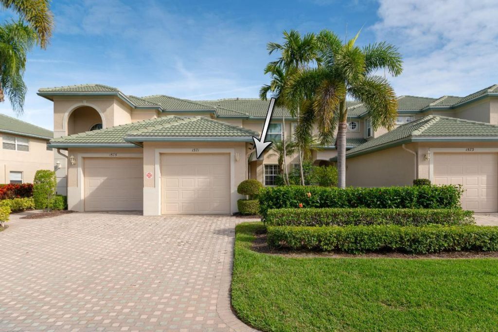 1571 SE Prestwick Lane, Unit 3, Port Saint Lucie, FL 34952 Photo