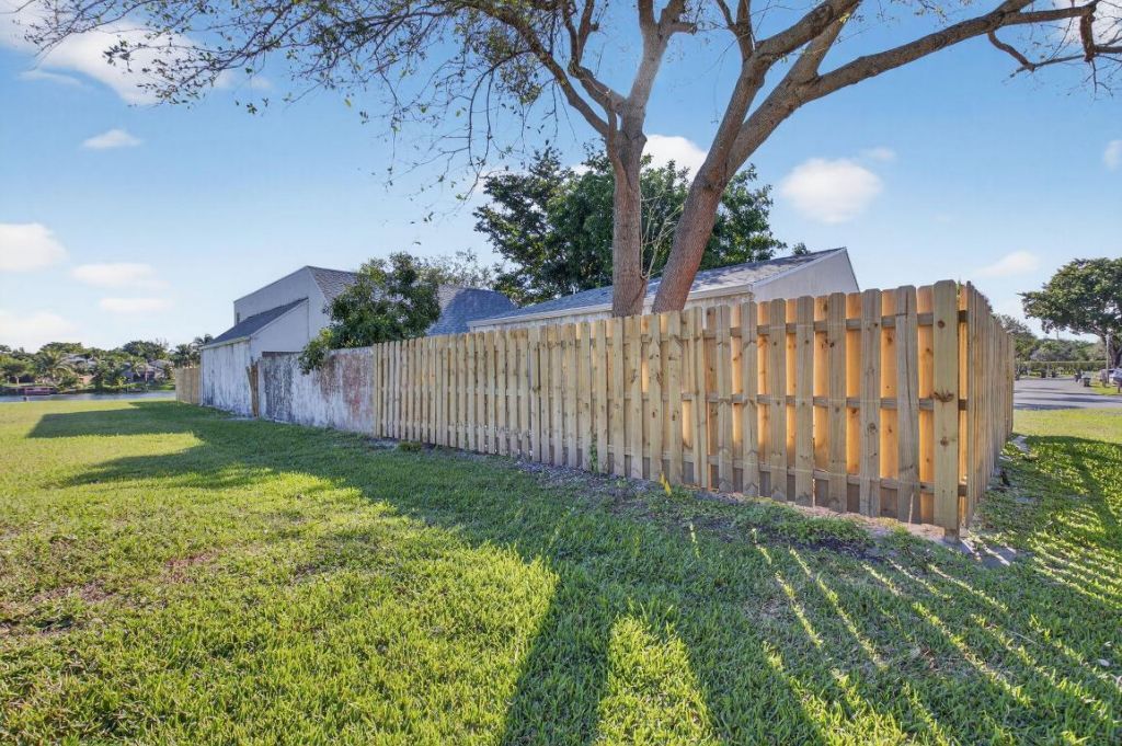 905 NW 21st Way, Delray Beach, FL 33445 Photo