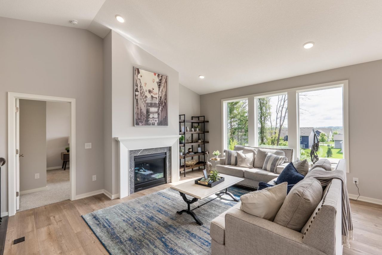 9184 62nd Street S, Cottage Grove, MN 55016 Main Photo