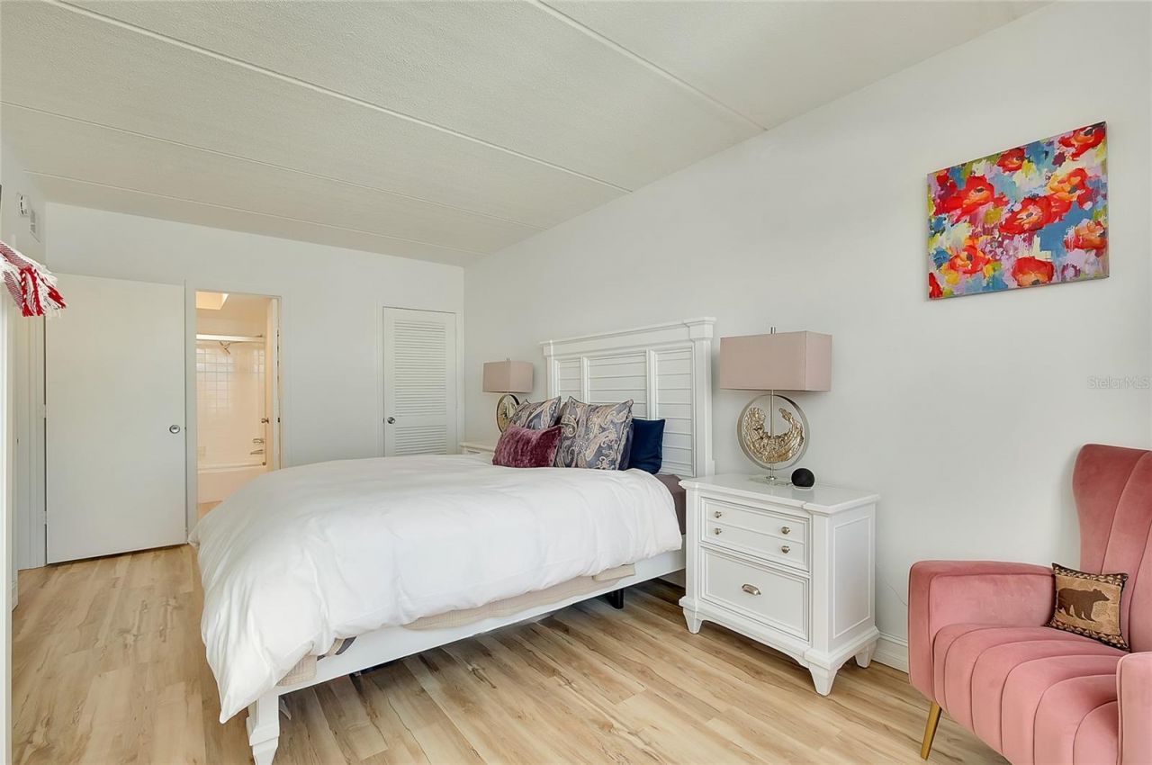 3806 Gulf Of Mexico Drive, Unit C310, Longboat Key, FL 34228 Photo