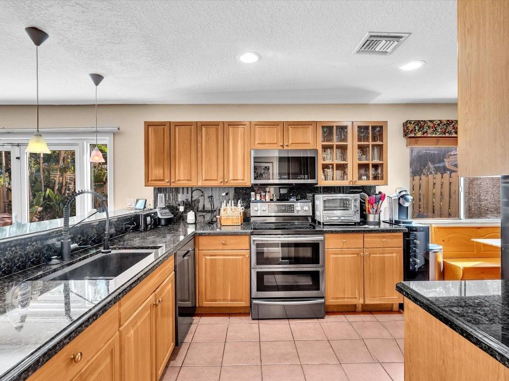 1449 Banyan Circle, Pompano Beach, FL 33069 Photo