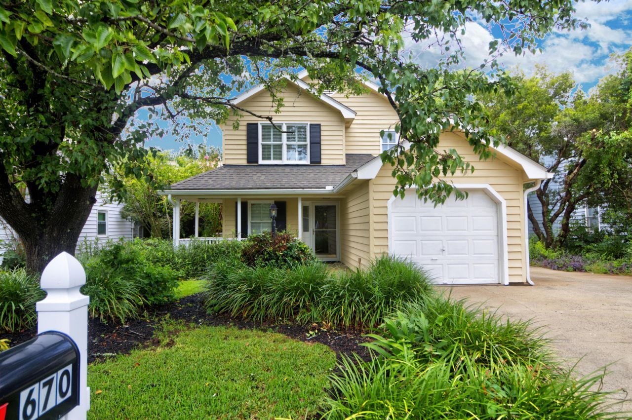 670 Poaug Lane Photo 2