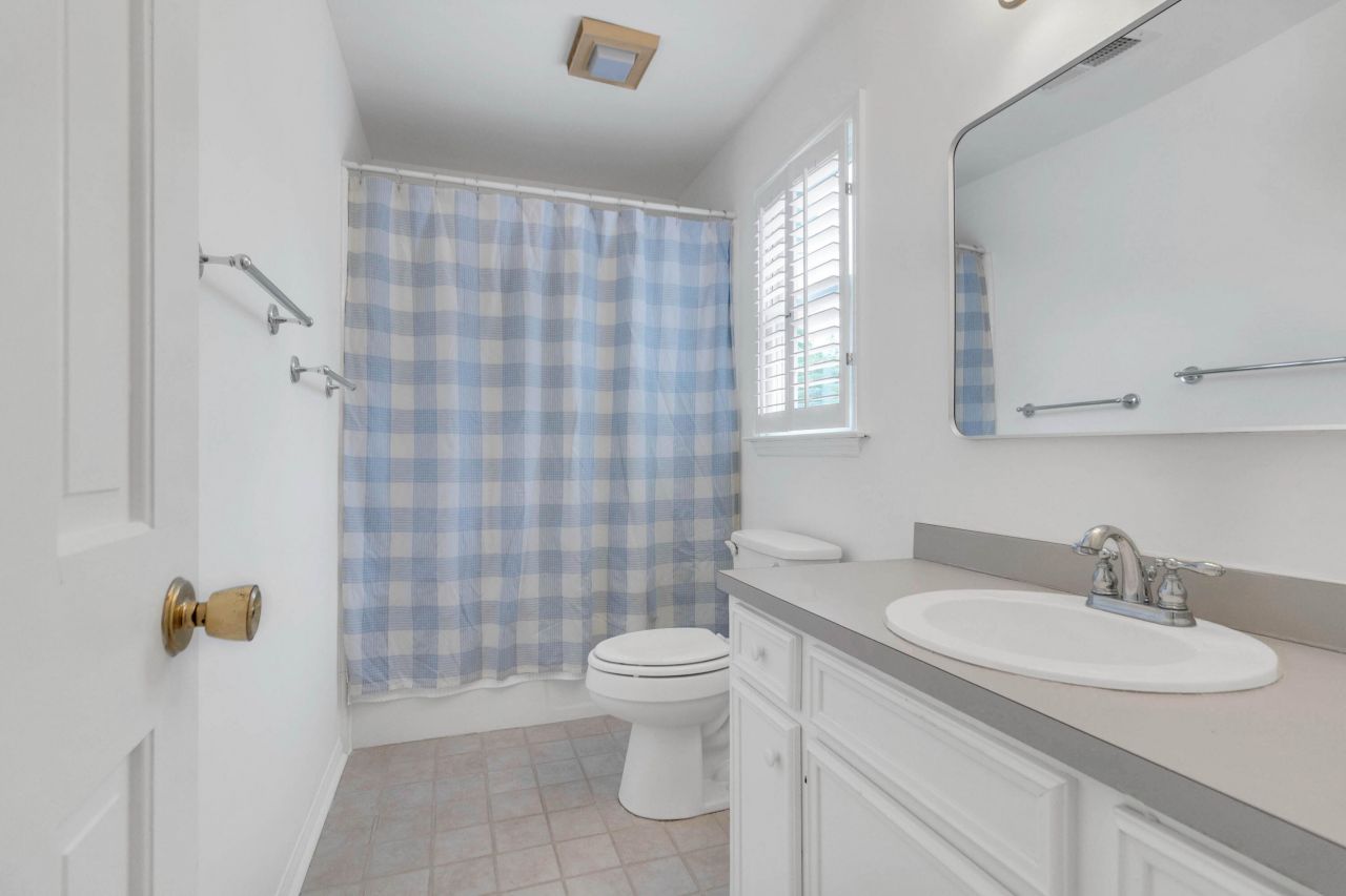 670 Poaug Lane Photo 23