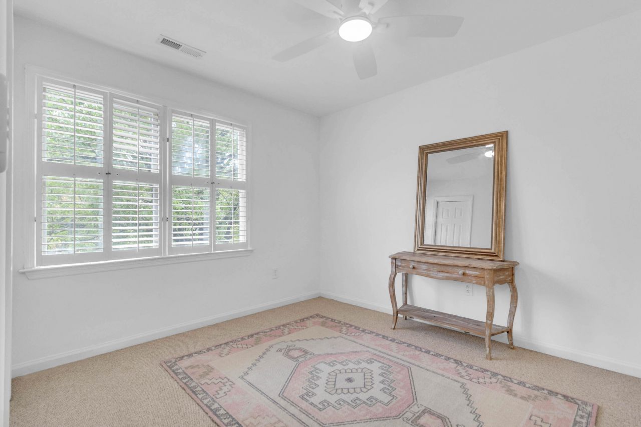 670 Poaug Lane Photo 24