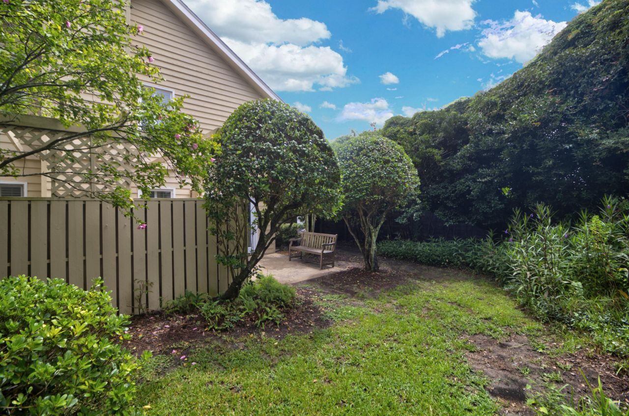 670 Poaug Lane Photo 28