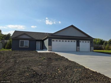 707 Council Court, Ellendale, MN 56026