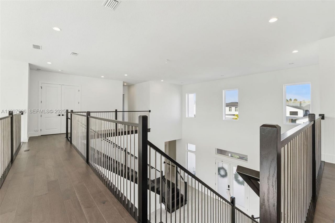 9720 Laurel Berry Drive, Orlando, FL 32827 Photo