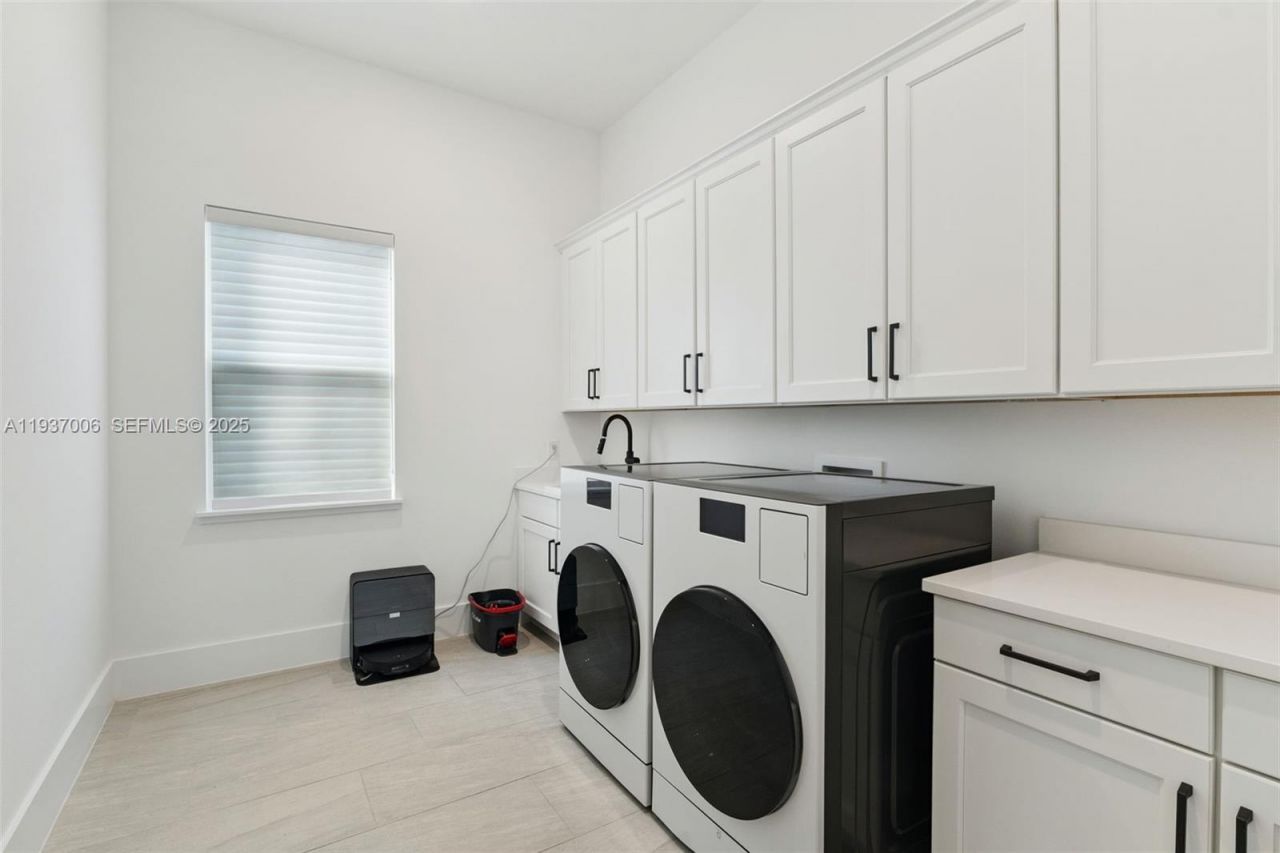 9720 Laurel Berry Drive, Orlando, FL 32827 Photo