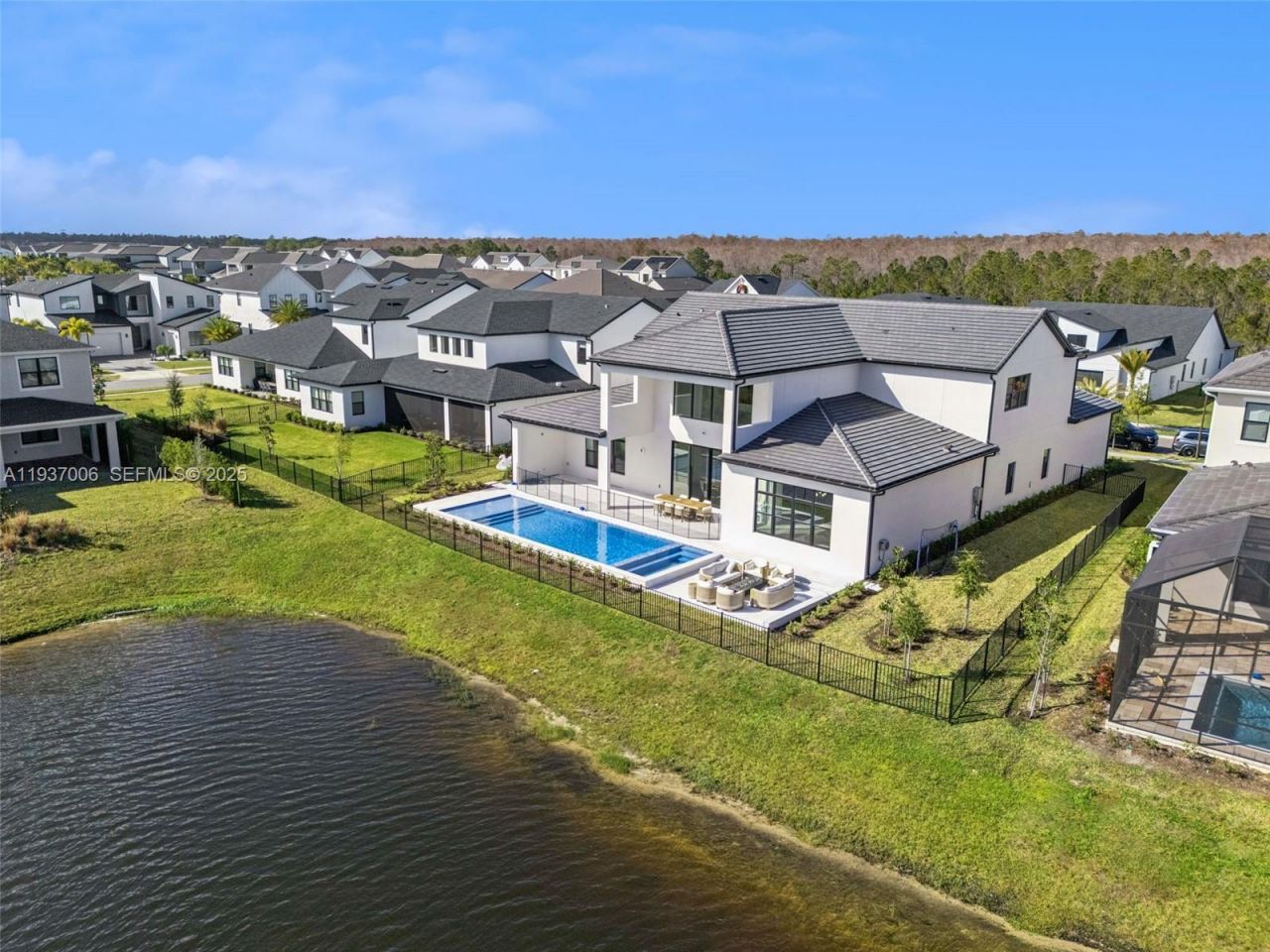 9720 Laurel Berry Drive, Orlando, FL 32827 Photo