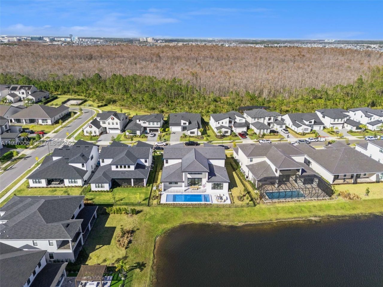 9720 Laurel Berry Drive, Orlando, FL 32827 Photo