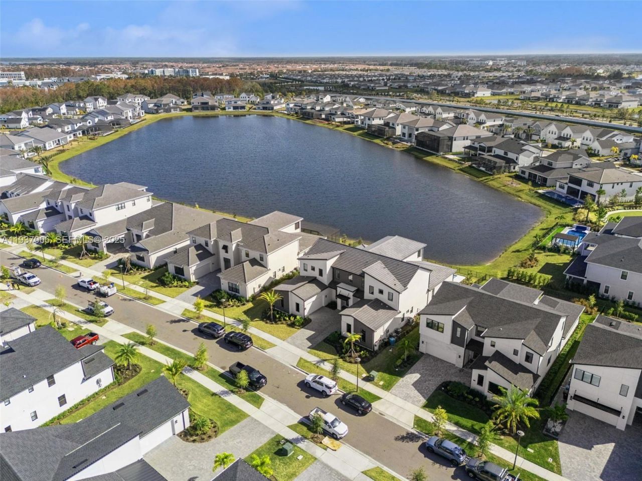 9720 Laurel Berry Drive, Orlando, FL 32827 Photo