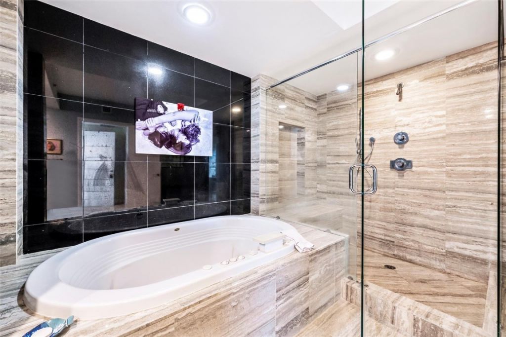 101 S Fort Lauderdale Beach Boulevard, Unit 706, Fort Lauderdale, FL 33316 Photo