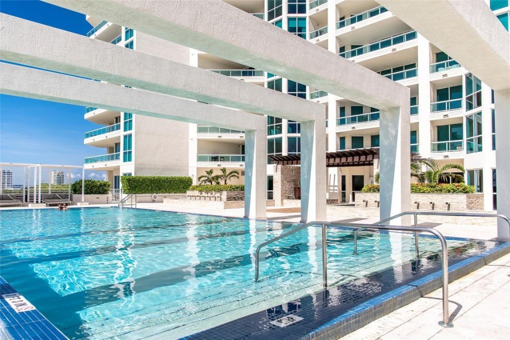 101 S Fort Lauderdale Beach Boulevard, Unit 706, Fort Lauderdale, FL 33316 Photo