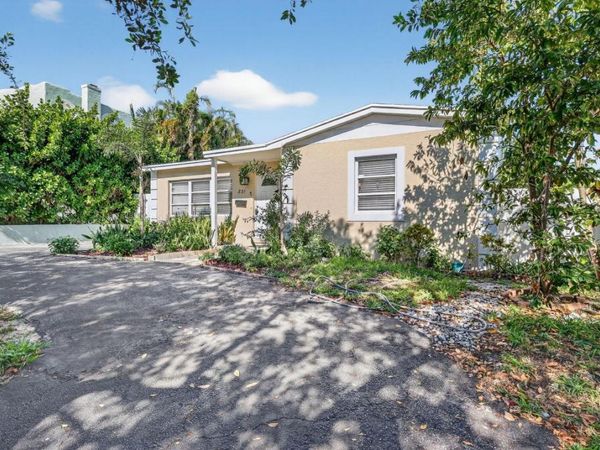 831 30th Court, West Palm Beach, FL 33407