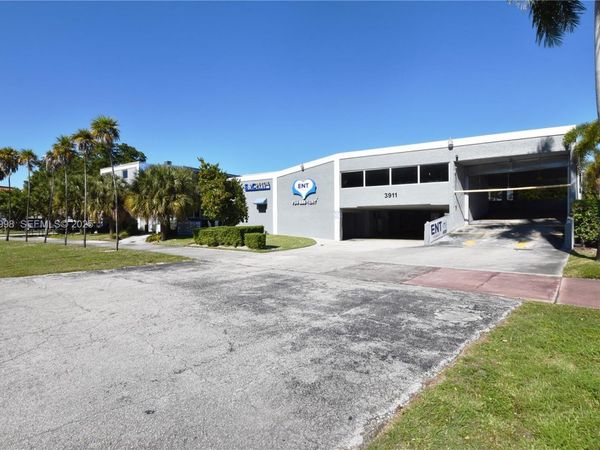 3911 Hollywood Blvd, Unit 106, Hollywood, FL 33021