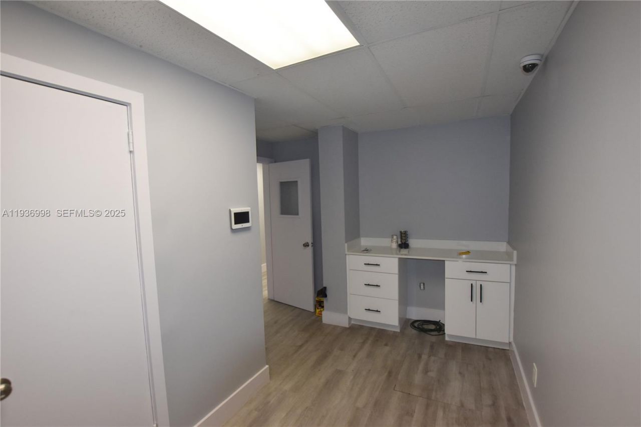 3911 Hollywood Blvd, Unit 106, Hollywood, FL 33021 Photo