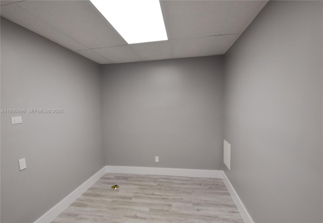 3911 Hollywood Blvd, Unit 106, Hollywood, FL 33021 Photo