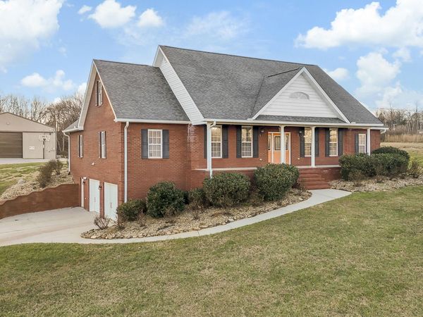 3017 Hardy Road, White Pine, TN 37890