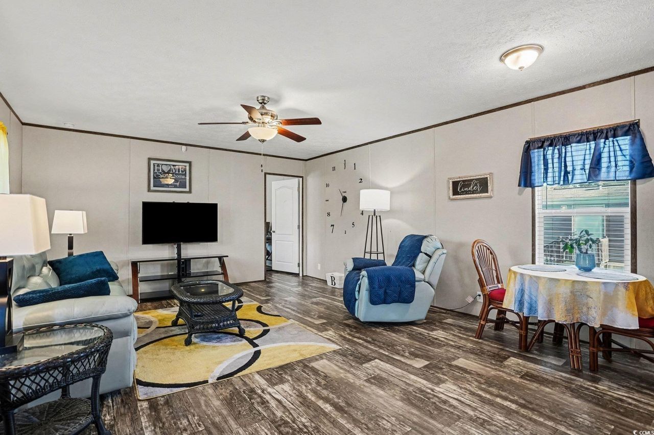 1324 Toucan Dr. Photo 5