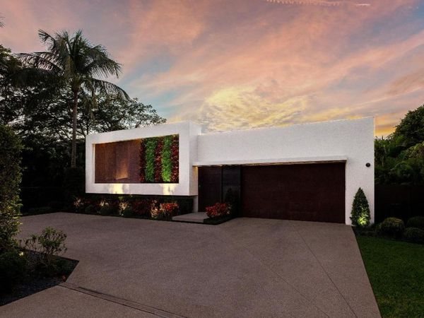 1106 N Swinton Avenue, Delray Beach, FL 33444