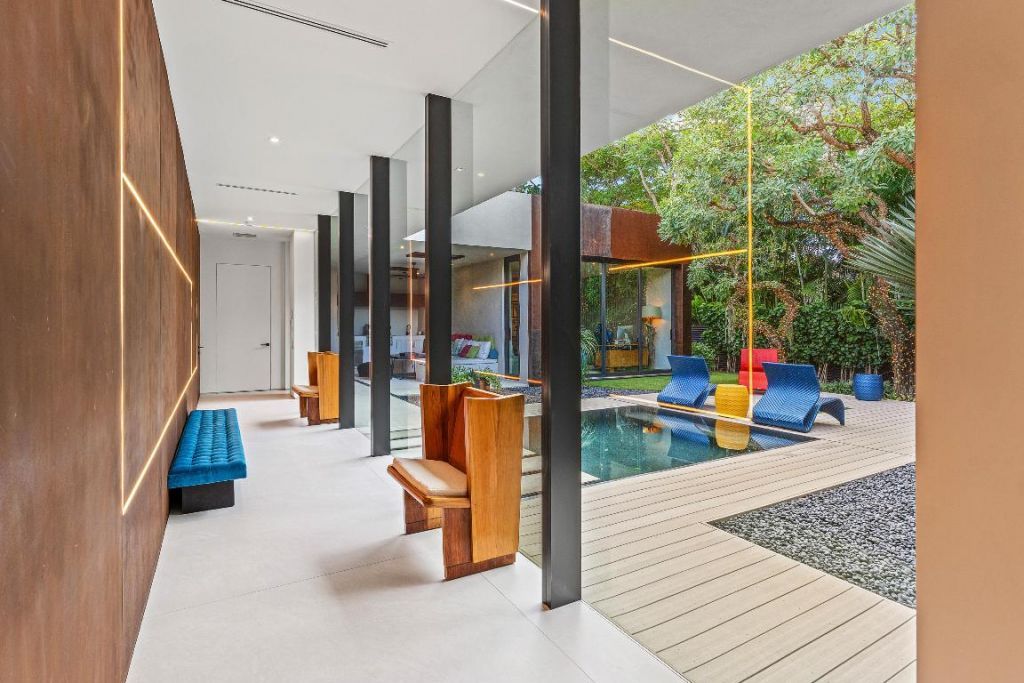 1106 N Swinton Avenue, Delray Beach, FL 33444 Photo