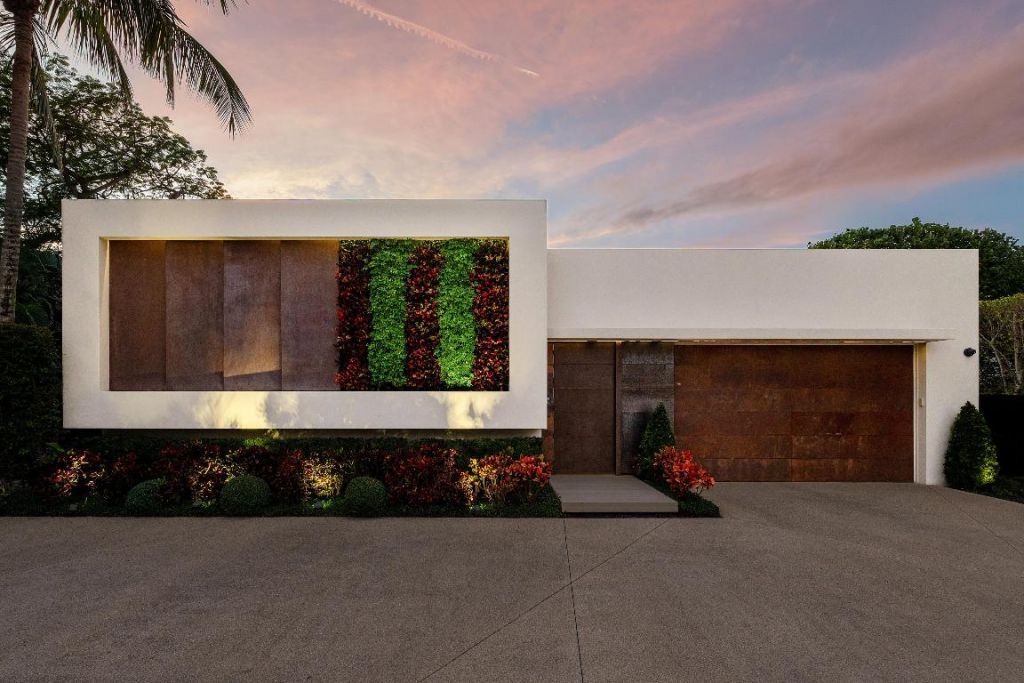 1106 N Swinton Avenue, Delray Beach, FL 33444 Photo