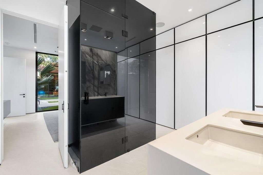 1106 N Swinton Avenue, Delray Beach, FL 33444 Photo