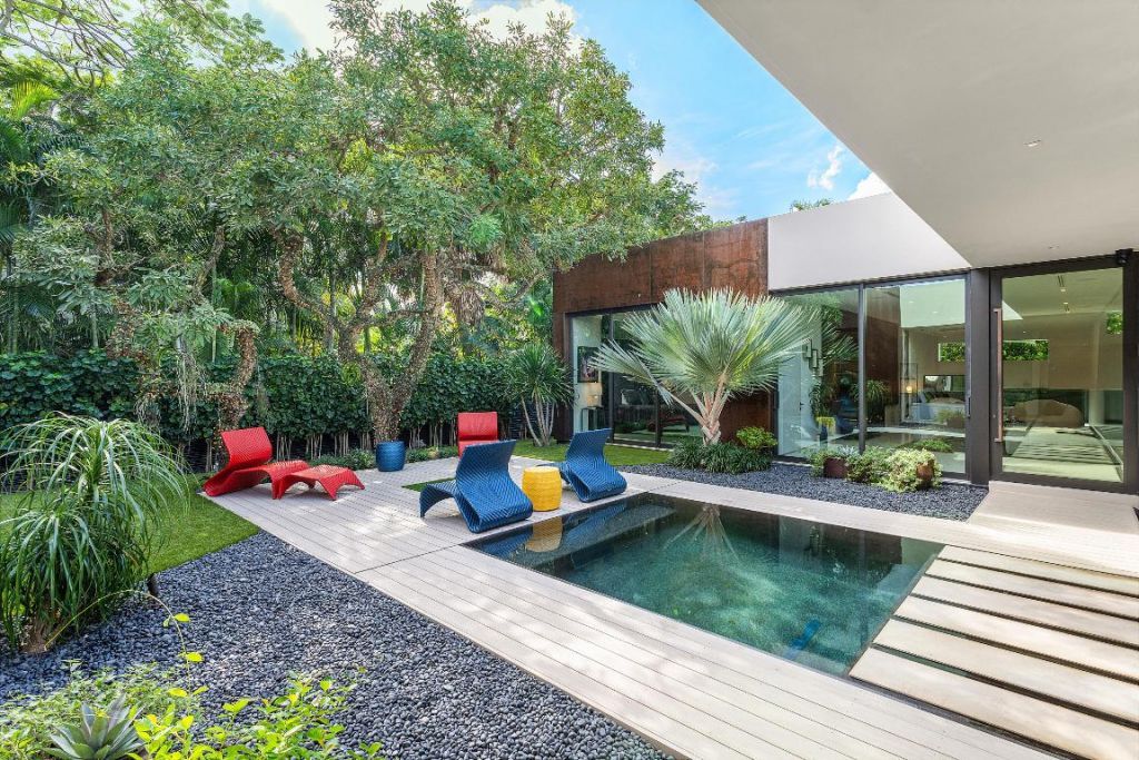 1106 N Swinton Avenue, Delray Beach, FL 33444 Photo