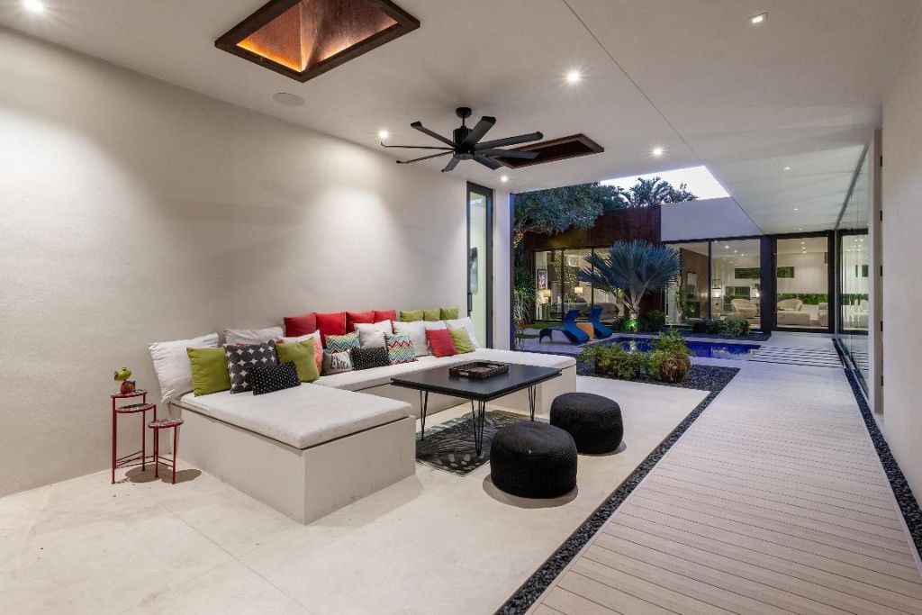 1106 N Swinton Avenue, Delray Beach, FL 33444 Photo