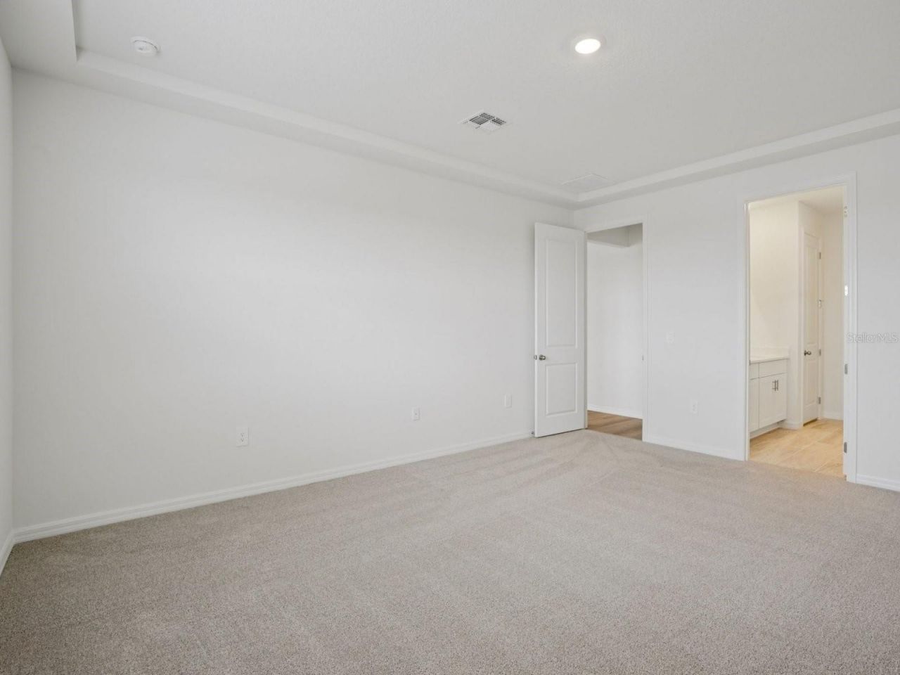 9013 Venetia Court, Palmetto, FL 34221 Photo