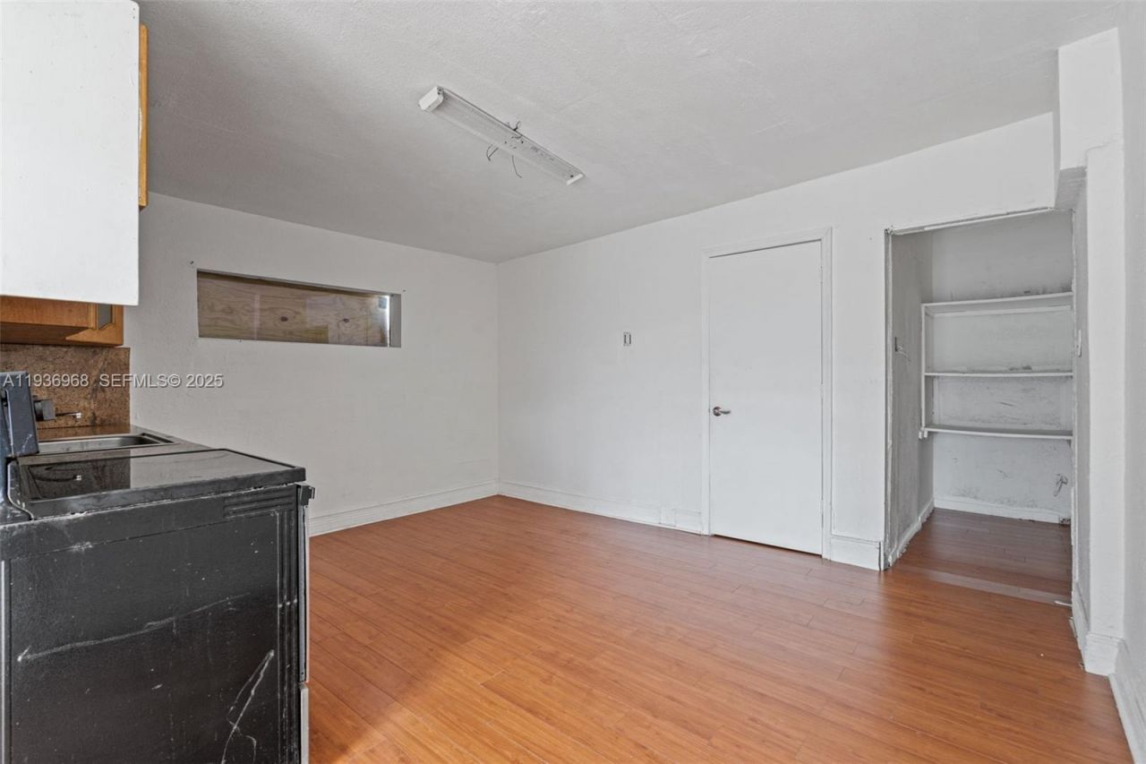 20520 NW 21st Ave, Miami Gardens, FL 33056 Photo