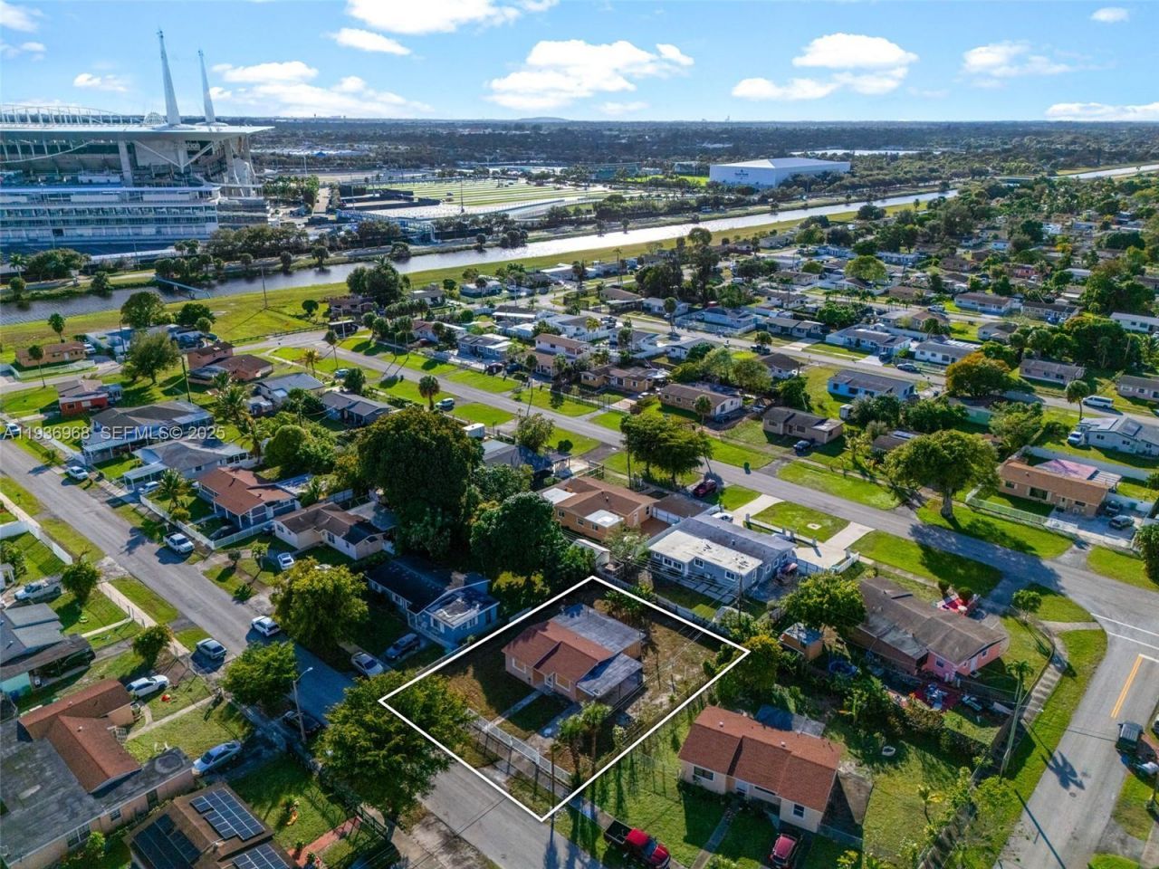 20520 NW 21st Ave, Miami Gardens, FL 33056 Photo