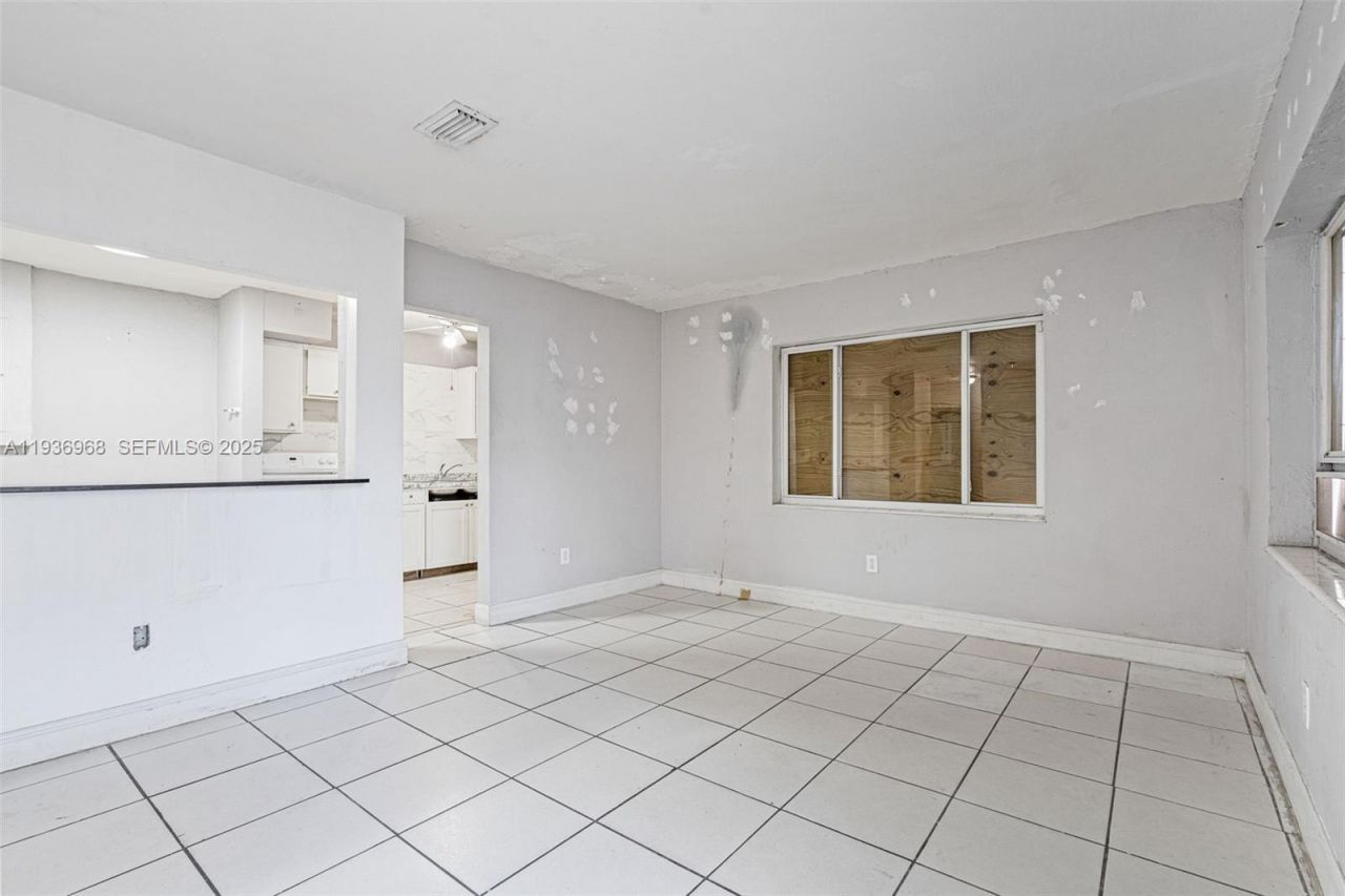 20520 NW 21st Ave, Miami Gardens, FL 33056 Photo