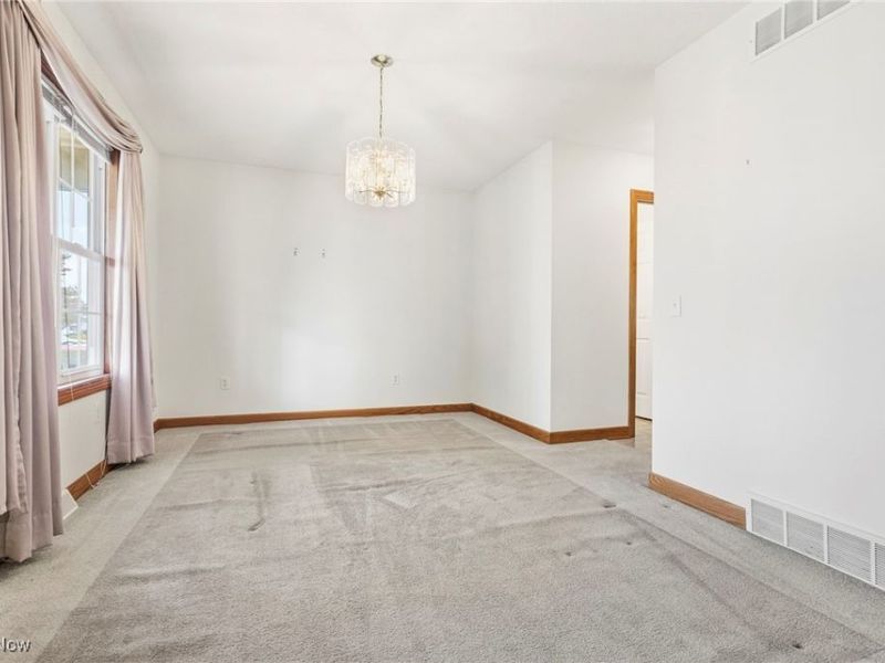 635 Quinten Avenue NW, Strasburg, OH 44680 Photo 20