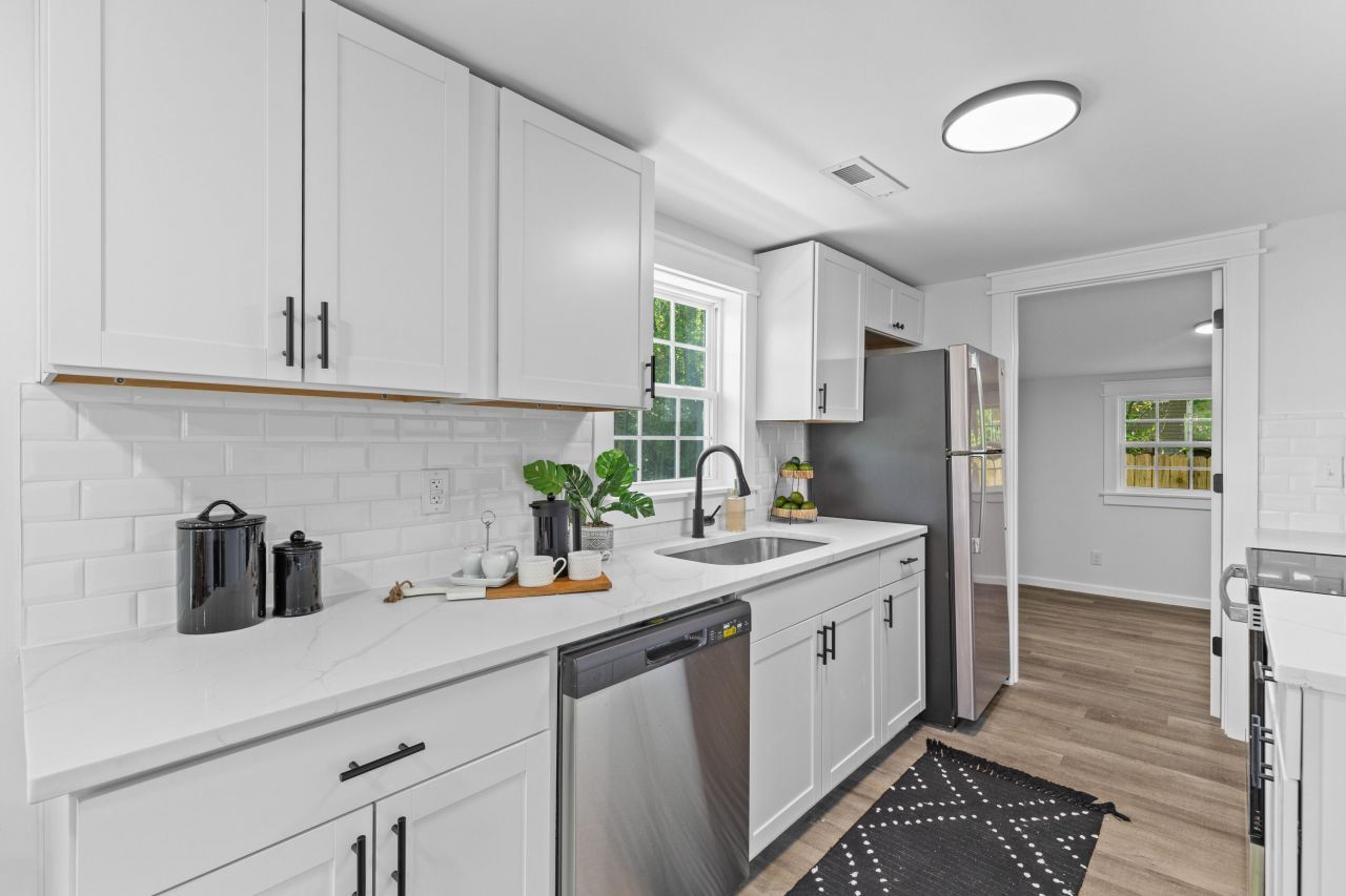 1915 Quitman Street Photo 10