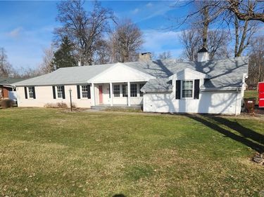 724 Eaton Richmond Pike, Eaton, OH 45320