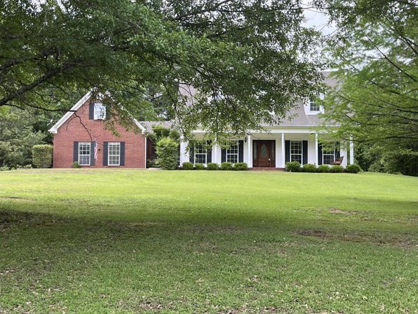 139 Co Rd 1145, Tupelo, MS 38804