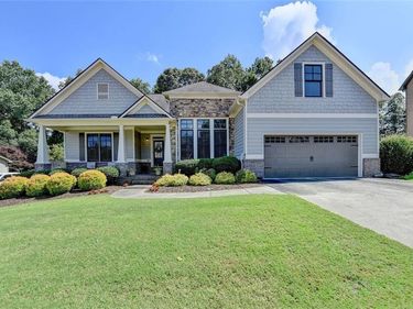2824 Pleasant Oak Drive, Buford, GA 30519
