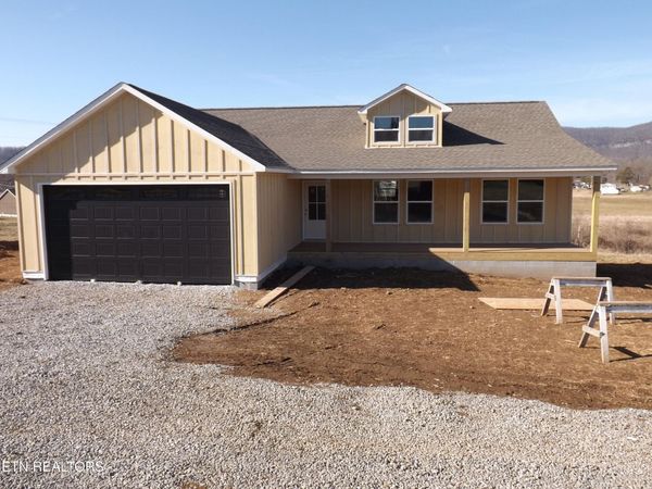 941 Shawanee Rd, Harrogate, TN 37752